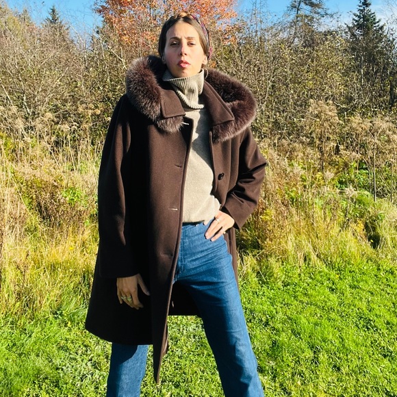 Wool + Cashmere Coat with fox trimmed hood - Picture 3 of 9